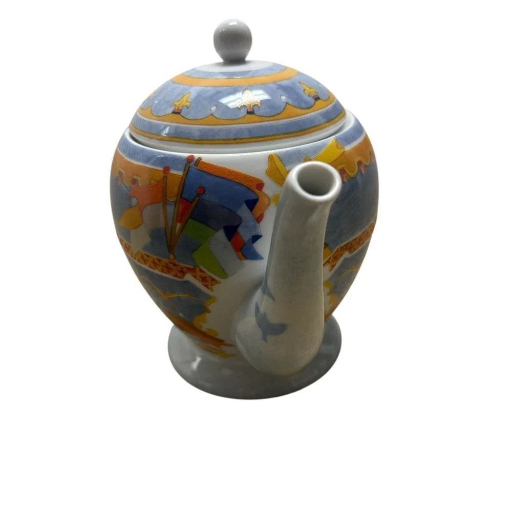 Williams-Sonoma‎ Teapot & Lid Porcelain Montgolfiere Hot Air Balloon Pattern